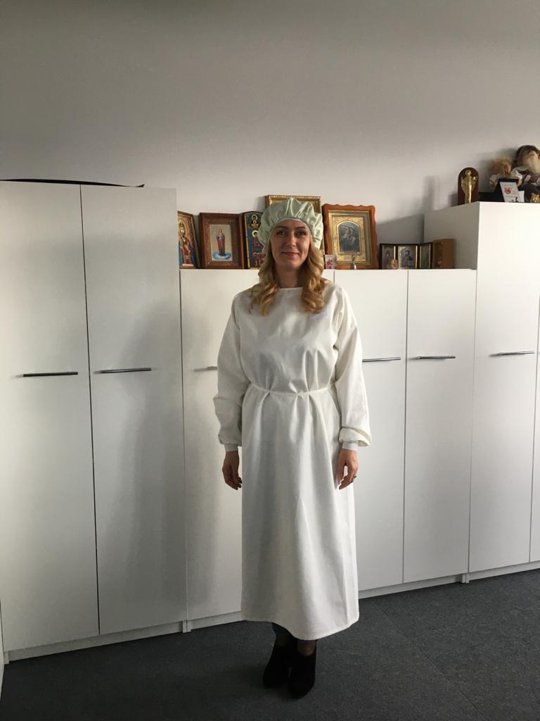Халат медичний з водовідштовхуючим просоченням (багаторазового використання)
